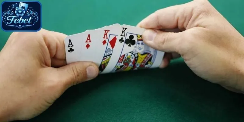 Poker Omaha Febet sẽ so bài công khai